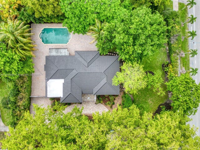 4 of 60 - 5701 Sw 33rd St, Miami, FL