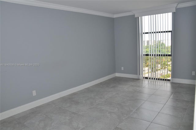 3 of 29 - 13499 Biscayne Blvd 1011, North Miami, FL
