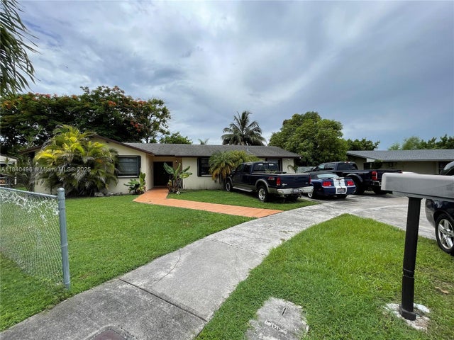 2 of 23 - 10350 Sw 167th St, Miami, FL