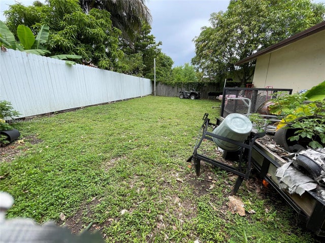 5 of 23 - 10350 Sw 167th St, Miami, FL