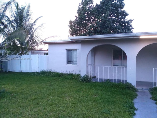 2 of 11 - 14760 Tyler St, Miami, FL
