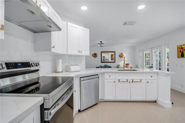 4 of 62 - 1204 Bayview Cir, Weston, FL