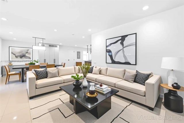 2 of 10 - 2511 Tequesta Ln, Coconut Grove, FL
