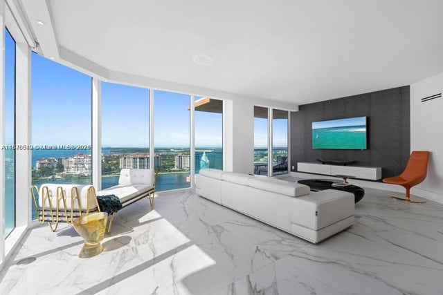 3 of 55 - 300 S Pointe Dr 2201, Miami Beach, FL