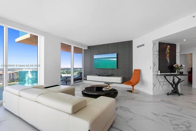 4 of 55 - 300 S Pointe Dr 2201, Miami Beach, FL