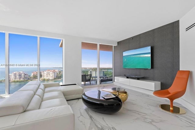5 of 55 - 300 S Pointe Dr 2201, Miami Beach, FL