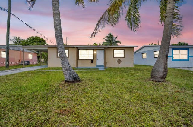 1 of 38 - 451 Sw 28th Ave, Fort Lauderdale, FL