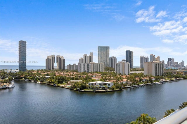 1 of 29 - 19707 Turnberry Way 15-e, Aventura, FL