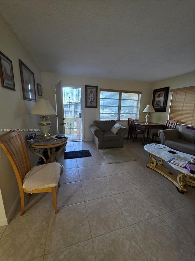 4 of 22 - 135 Ne 202nd Ter N25, Miami Gardens, FL