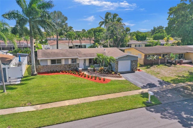 2 of 50 - 11000 Nw 20th St, Pembroke Pines, FL