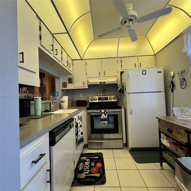 4 of 19 - 9200 Lime Bay Blvd 212, Tamarac, FL