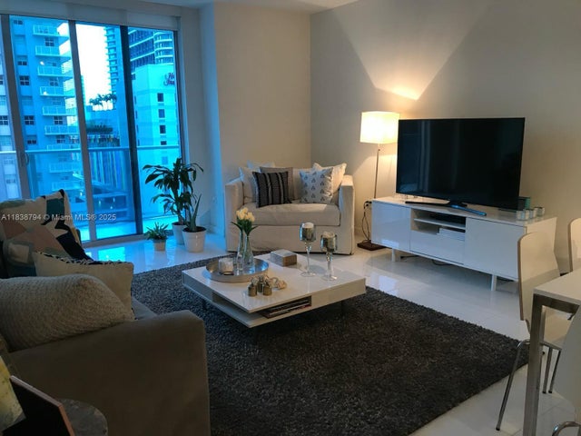 4 of 52 - 1100 S Miami Ave 1103, Miami, FL