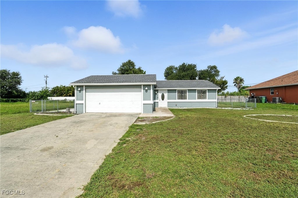 1222 Ne 14th Pl, CAPE CORAL