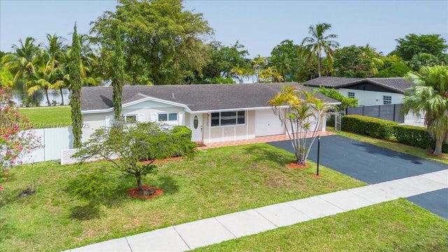 1 of 32 - 7700 Sw 137th Ct, Miami, FL