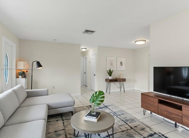 3 of 32 - 7700 Sw 137th Ct, Miami, FL