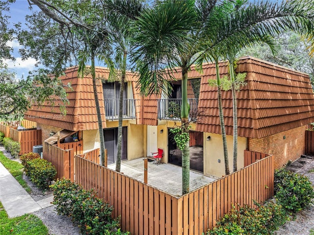 1 of 31 - 135 Heritage Way, West Palm Beach, FL