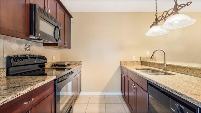 2 of 31 - 135 Heritage Way, West Palm Beach, FL