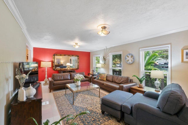 5 of 28 - 8740 Sw 183rd Ter, Palmetto Bay, FL