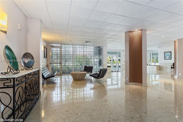 5 of 41 - 2100 W Sans Souci Blvd E1, North Miami, FL