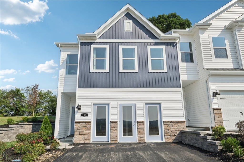 130 River Ridge Drive, Moon/Crescent