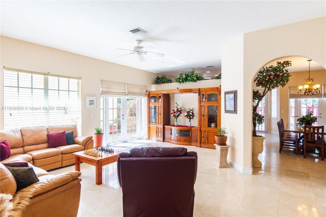 4 of 69 - 10564 Nw 57th St, Doral, FL