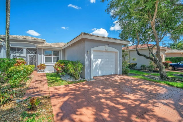 2 of 32 - 9567 N Crescent View Dr N, Boynton Beach, FL