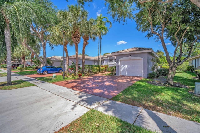 4 of 32 - 9567 N Crescent View Dr N, Boynton Beach, FL
