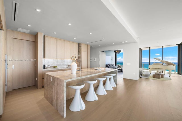 4 of 84 - 501 West Ave Ph4701, Miami Beach, FL
