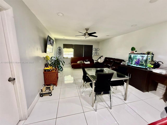 3 of 5 - 1400 Ne 191st St 323, Miami, FL