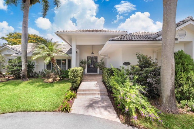1 of 33 - 15503 Sw 74th Pl, Palmetto Bay, FL