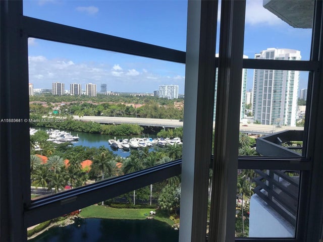 3 of 27 - 19101 Ne 36th Ct 1506, Aventura, FL