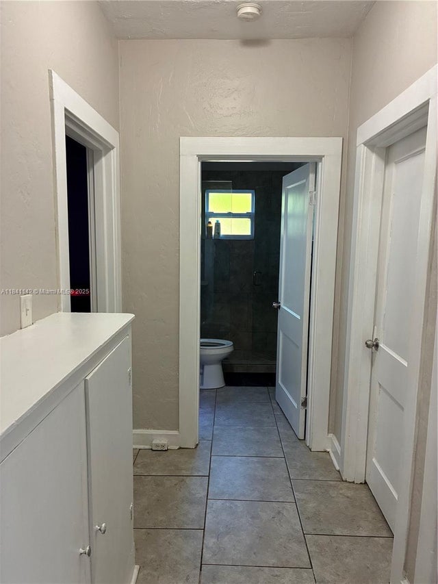 4 of 26 - 500 Evergreen Dr, Lake Park, FL