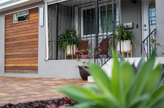 2 of 36 - 1745 Sw 11th Ter, Miami, FL