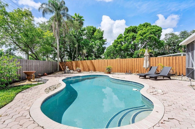 4 of 39 - 5998 Sw 112th Dr, Cooper City, FL