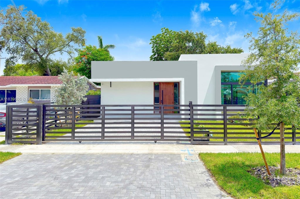 4109 Sw 9th Ter, Miami