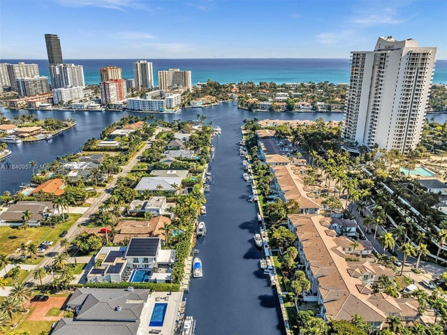3 of 76 - 307 Holiday Dr, Hallandale Beach, FL