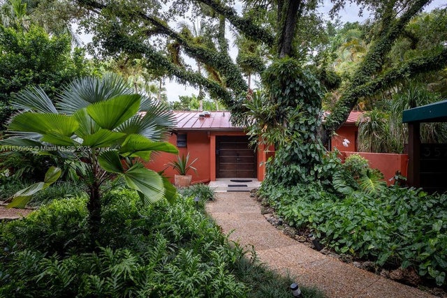1 of 42 - 3570 Avocado Ave, Miami, FL