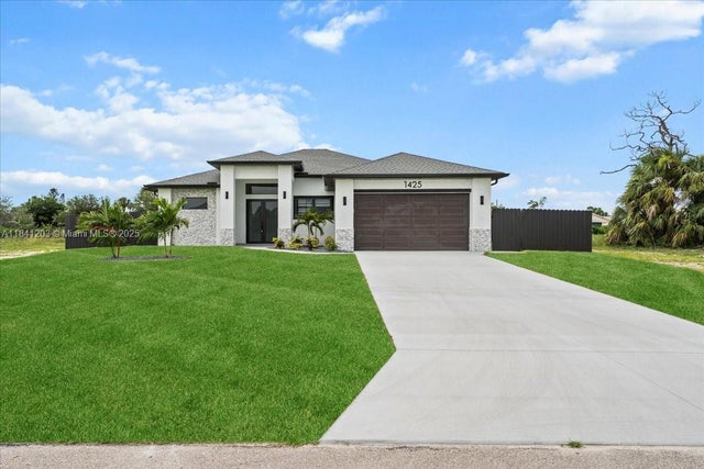 1 of 62 - 1425 Sw 11th Ct, Cape Coral, FL