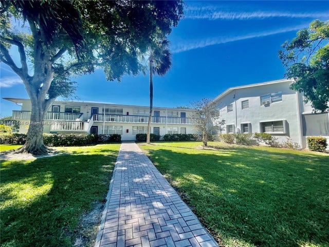 1 of 37 - 337 Durham J 337, Deerfield Beach, FL