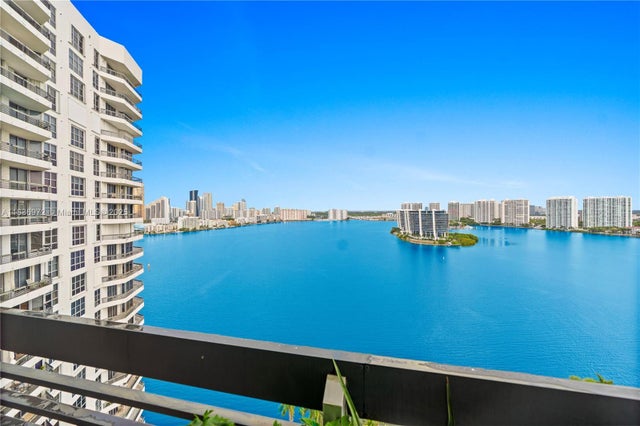 2 of 43 - 19101 Ne 36th Ct 2405, Aventura, FL