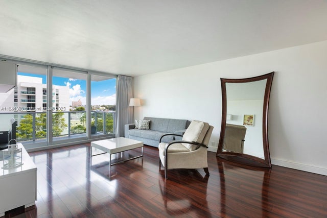 2 of 15 - 1000 West Ave 609, Miami Beach, FL