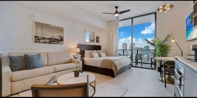 1 of 18 - 159 Ne 6th St 4910, Miami, FL
