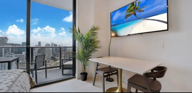 4 of 18 - 159 Ne 6th St 4910, Miami, FL