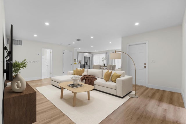 3 of 40 - 2609 Sw 13th Pl, Fort Lauderdale, FL