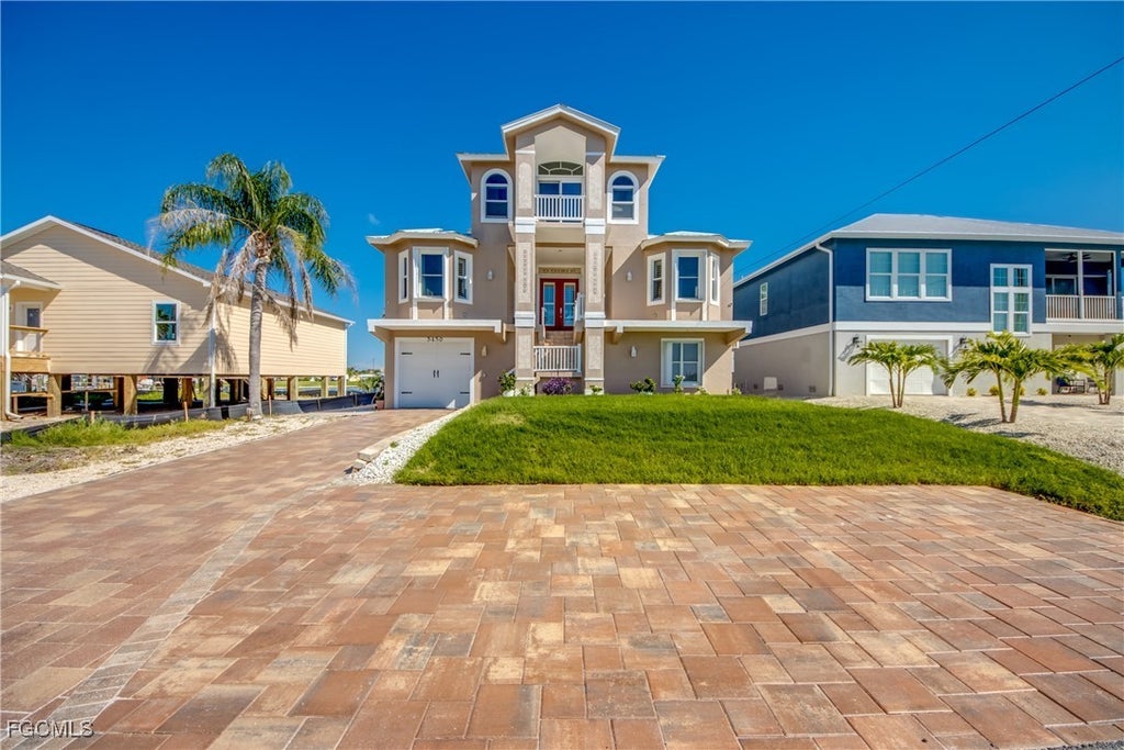 3430 1st Ave, ST. JAMES CITY