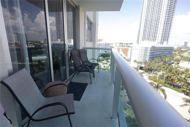 1 of 29 - 3901 S Ocean Dr 11p, Hollywood, FL