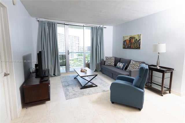 2 of 29 - 3901 S Ocean Dr 11p, Hollywood, FL
