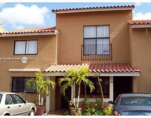 2740 W 62nd Pl 202, Hialeah