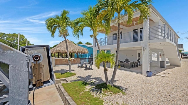 1 of 55 - 410 Bowie Ln, Key Largo, FL
