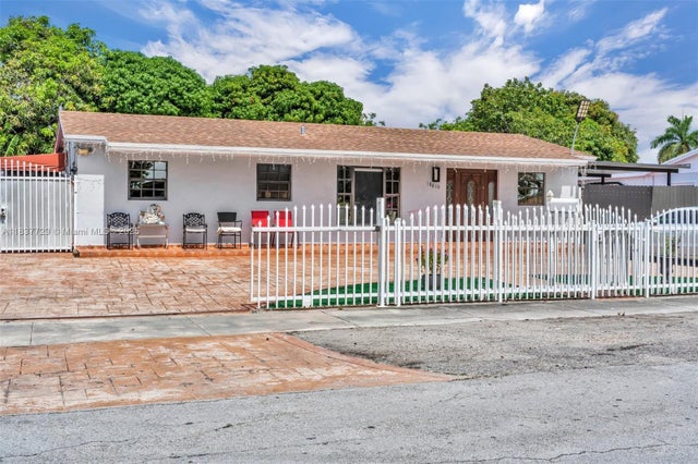 4 of 30 - 18810 Nw 51st Ave, Miami Gardens, FL